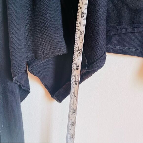 WE THE FREE Black Alameda Turtleneck Oversized Sweater Top XS - Picture 12 of 12